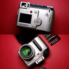 Load image into Gallery viewer, Digicam - Olympus Camedia C-720 Ultra Zoom Silver JDM