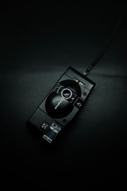 Olympus XA 2 + A11 Flash Set