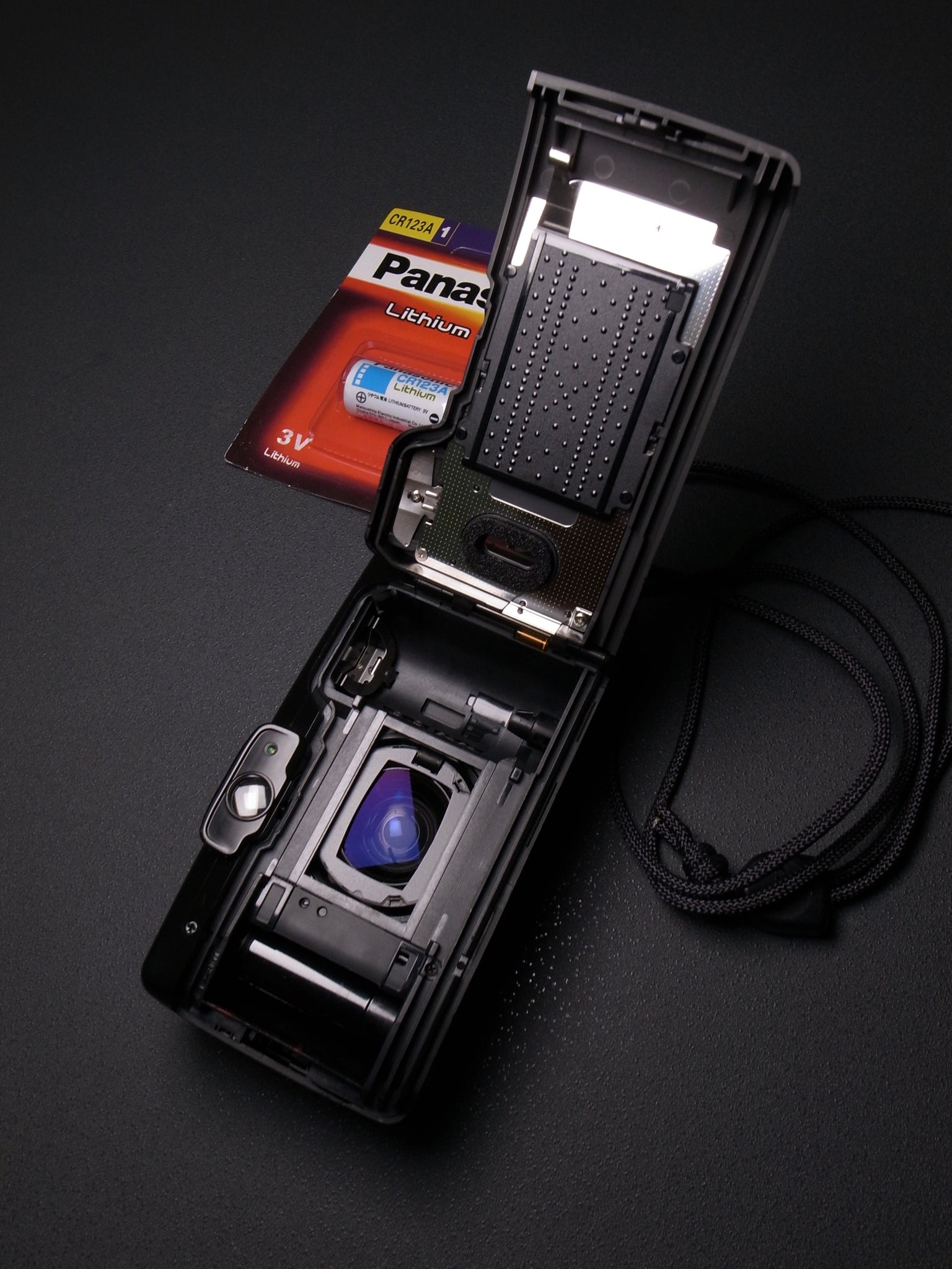 Canon Autoboy Luna 35 Panorama Ai AF - Black SN. 8001946